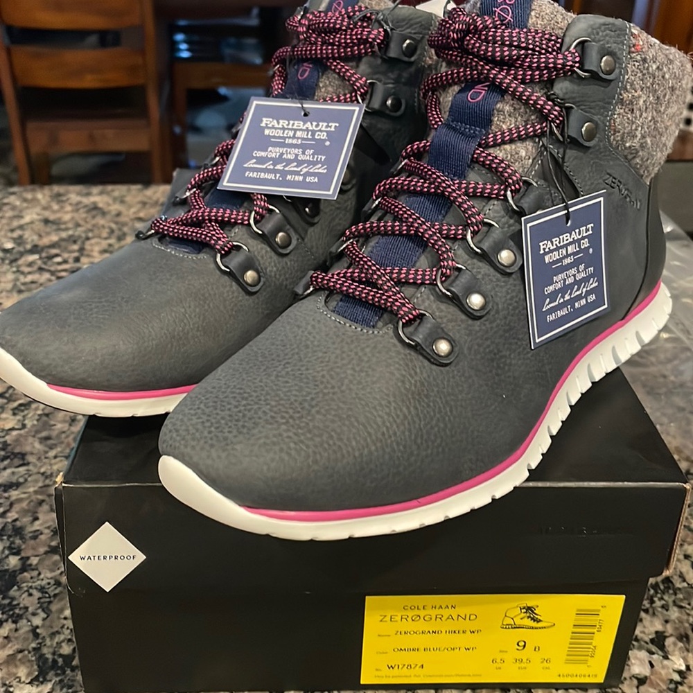 New Cole Haan W blue size 9 Zerogrand Hiker